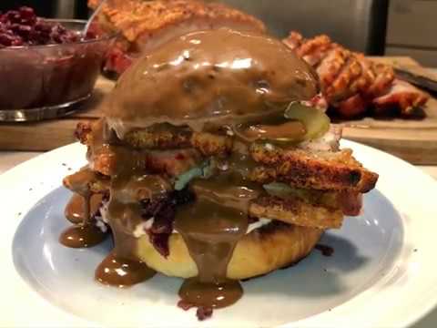 Flæskestegsburger med brun sovs ??