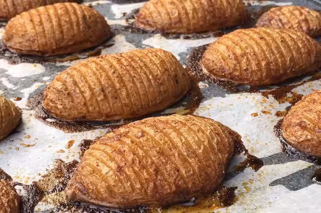 Grilled Hasselback kartofler