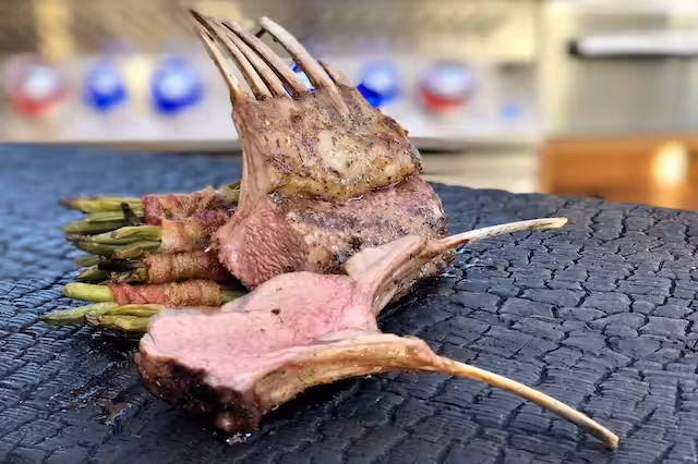 Lammekrone på grill – Sådan laver du perfekt lammekrone trin for trin