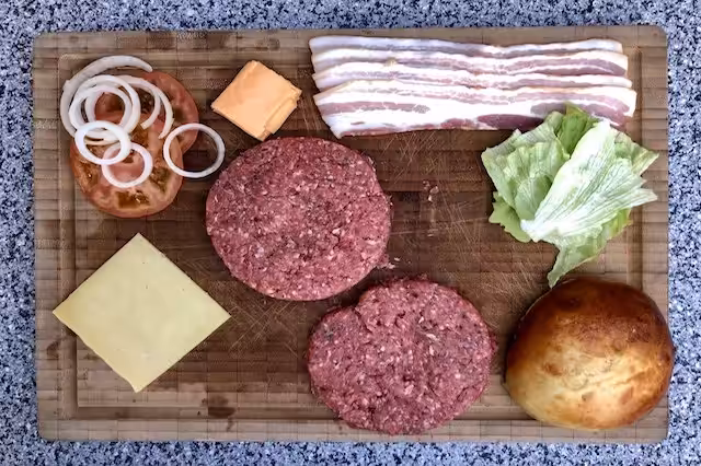 Juicy Lucy Burger - den Ultimative Hangover Burger Juicy Lucy Indgredienser