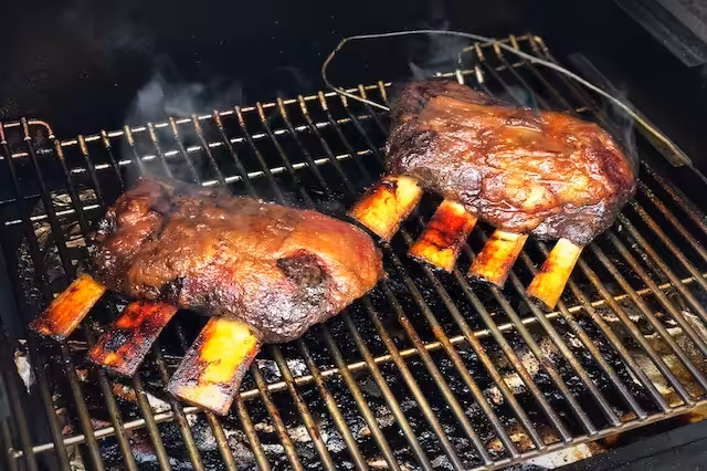 Wagyu Beef Short Ribs efter 5 timer på Traeger Timberline