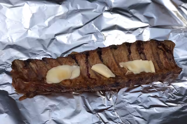 Spareribs / Kamben på gasgrillen - sådan gør du IMG 5939