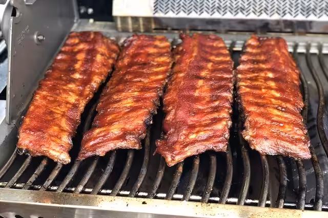 Spareribs / Kamben på gasgrillen - sådan gør du IMG 5958