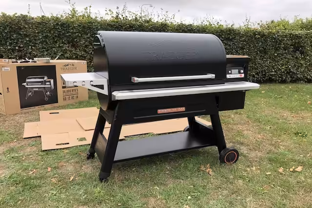 Traeger Timberline 1300 inkl. Bundhylde fra Proserie 34"