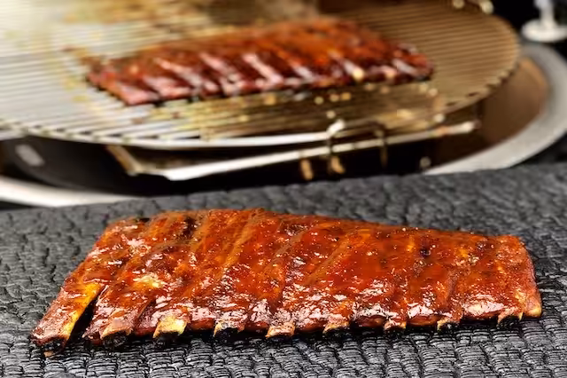 3-2-1 Spareribs tilberedt på KamadoJoe – step by step