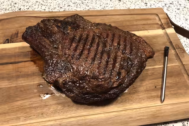 Cote De Boeuf Reverse Seared på Traeger Ironwood 885
