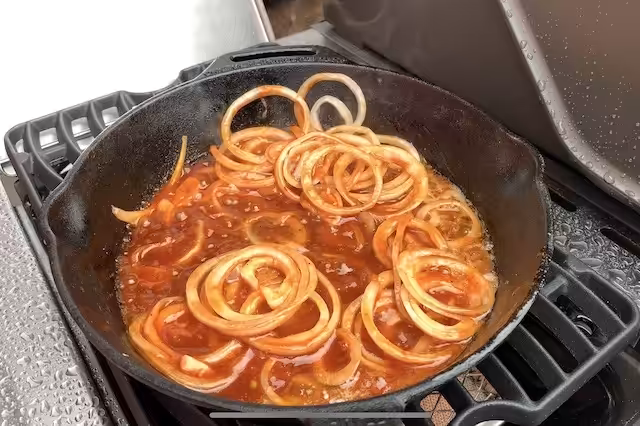The making of Karamelliserede Løg