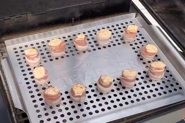 Pig Shots på Traeger Grillbakke