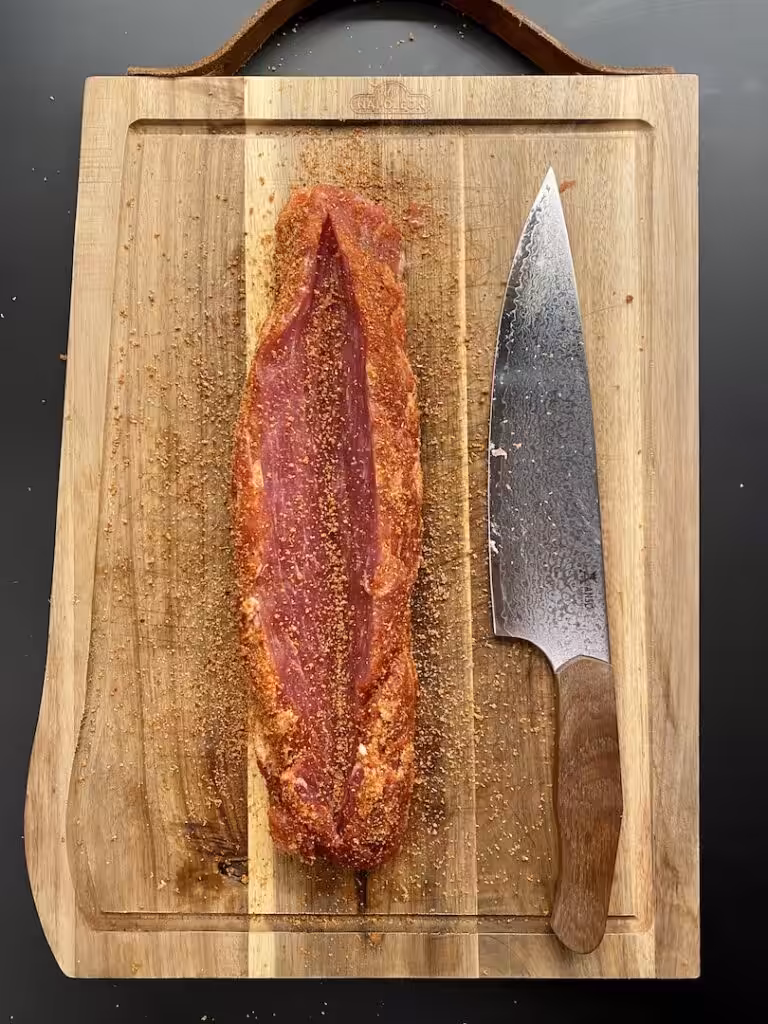 Bacon Wrapped Pork Tenderloin - Svienmørbrad IMG 6923 768x1024