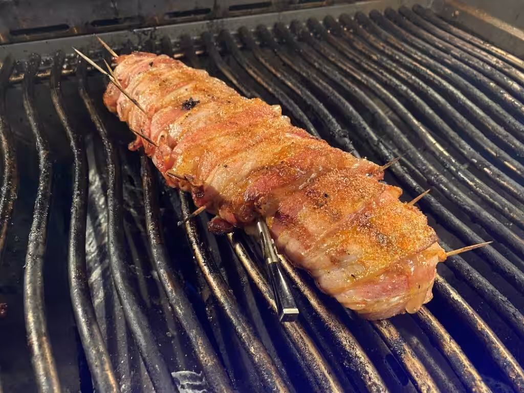 Bacon Wrapped Pork Tenderloin - Svienmørbrad IMG 6937 1024x768