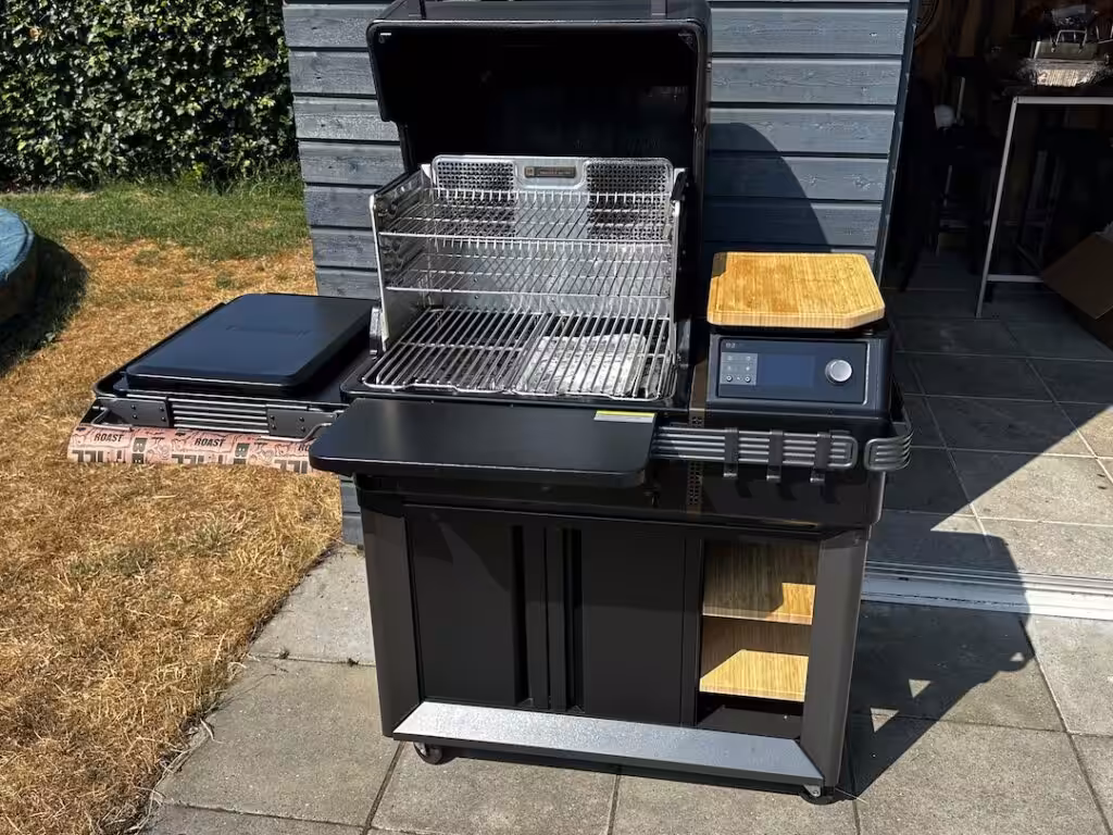 Ny rengjort Traeger Timberline L