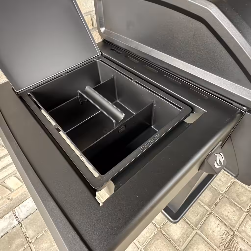Napoleon Rogue® PRO Phantom™ 30, Plancha sidebord