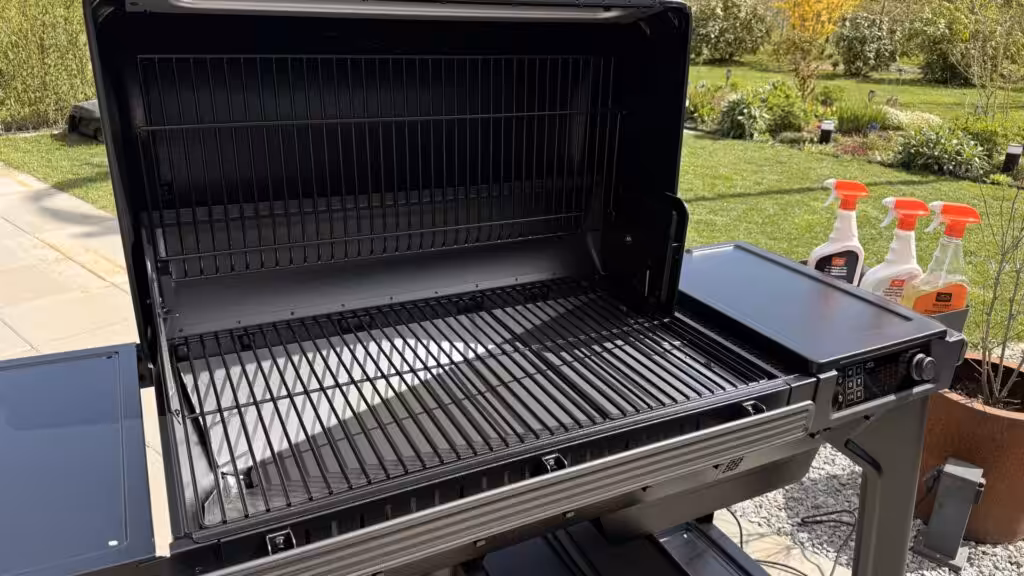 Traeger Woodridge Pro anmeldelse (2026) – Bedste pillegrill? IMG 4169 1024x576